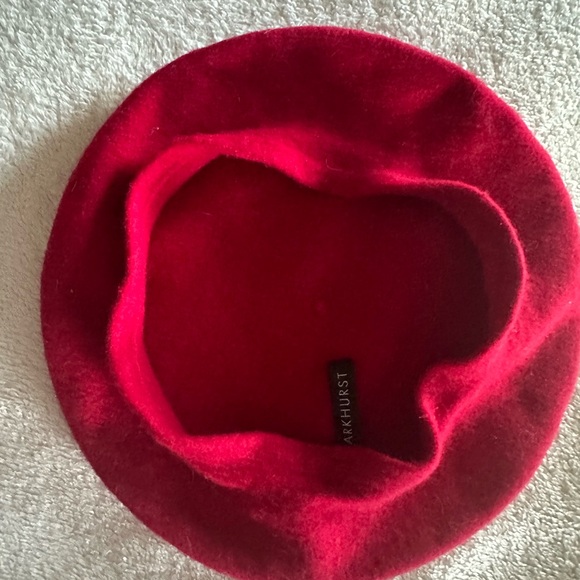 Parkhurst beret. Beautiful red - Picture 2 of 2